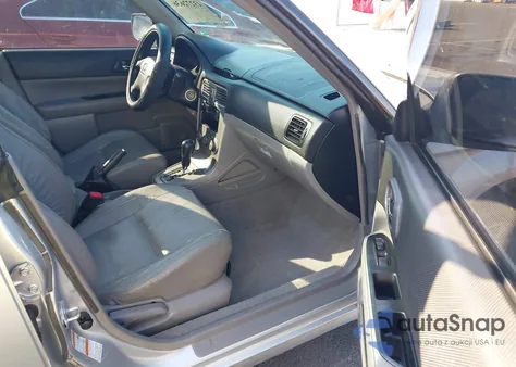 2004 Subaru Forester 2.5Xs z USA, uszkodzony, nr VIN JF1SG65684H737545